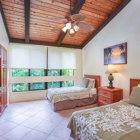 Luxurious 3 Bedroom / 2 Ba Direct Oceanfront Condo Kailua-Kona Exterior foto